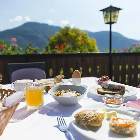 Stamserhof بيت ضيافة *
